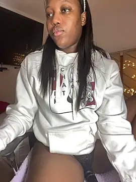 Snapshot of kellya_ chatting on 01-23-25, 10:32 kellya online show from 01-23-25, 10:32