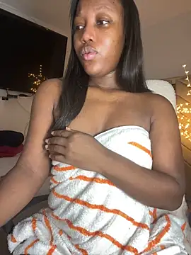Snapshot of kellya_ chatting on 02-06-25, 10:36 kellya online show from 02-06-25, 10:36