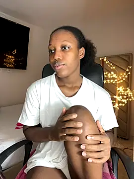 kellya  online show from 10-24-25, 11:59