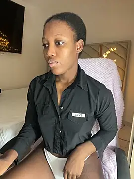 Snapshot of kellya_ chatting on 10-15-25, 11:46 kellya online show from 10-15-25, 11:46