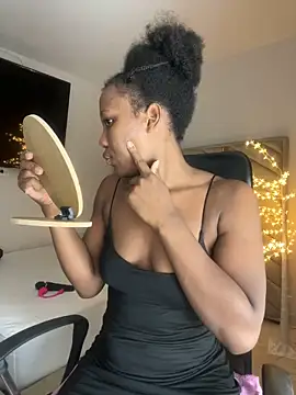 kellya  online show from 11-09-25, 10:47