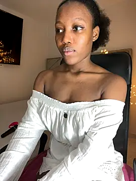 kellya  online show from 10-25-25, 11:27