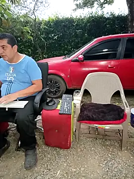 hotandfierylatinos2023 online show from 03-08-26, 11:13