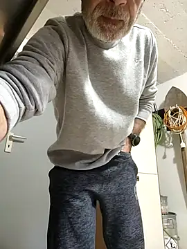 bottomhairy online show from 02-02-26, 03:22