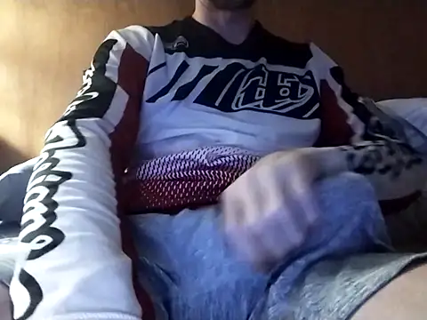 elmerfuddin87 online show from 12-15-25, 05:57