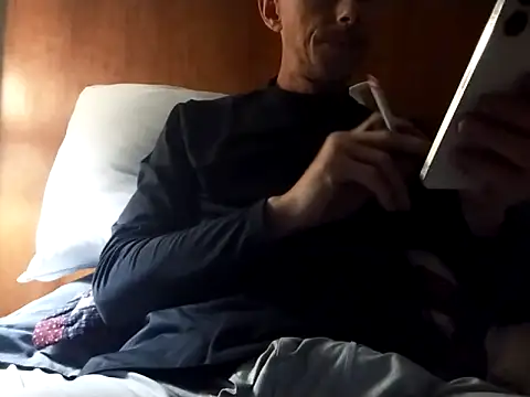 Snapshot of elmerfuddin87 chatting on 10-07-25, 09:38 elmerfuddin87 online show from 10-07-25, 09:38