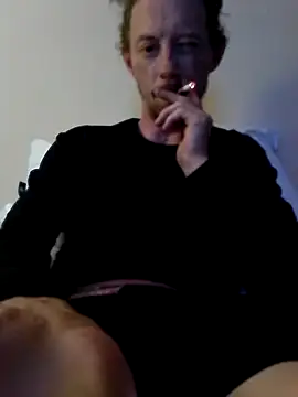 Snapshot of elmerfuddin87 chatting on 09-27-25, 03:45 elmerfuddin87 online show from 09-27-25, 03:45