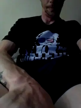 Snapshot of elmerfuddin87 chatting on 09-18-25, 06:38 elmerfuddin87 online show from 09-18-25, 06:38