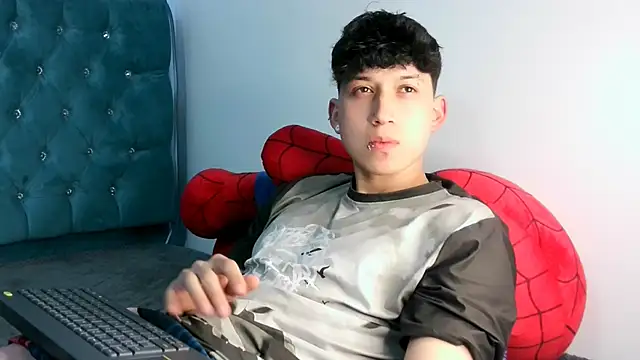  Thomas hot  online show from 02-19-26, 04:31