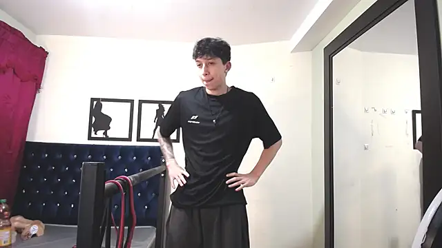  Thomas hot  online show from 11-06-25, 12:47