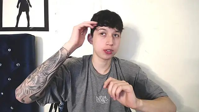  Thomas hot  online show from 11-04-25, 03:43