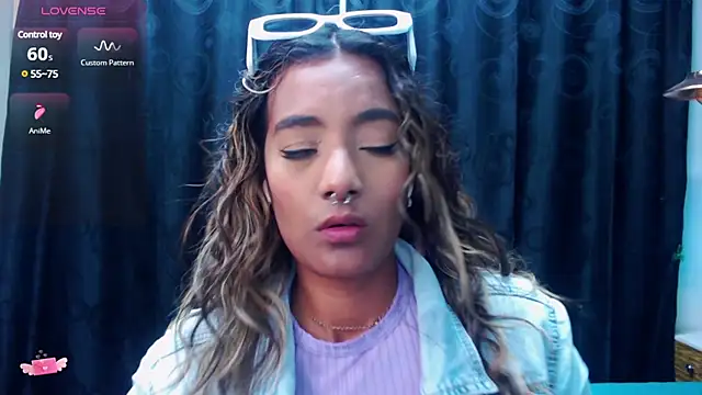 megan collins96 online show from 03-11-25, 07:25