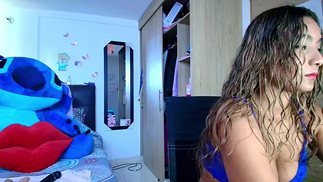 megan collins96 online show from 03-17-26, 06:22