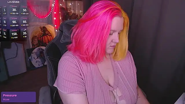 lissamuff online show from 11-10-25, 02:44