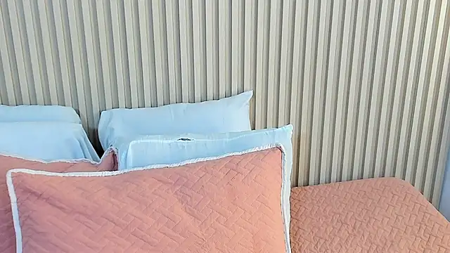 charlottebrowns  online show from 11-10-25, 12:10