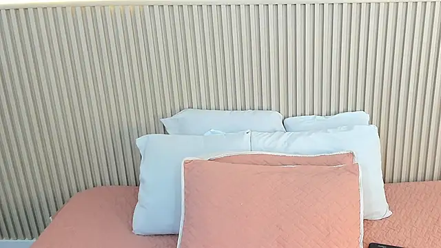 Snapshot of charlottebrowns_ chatting on 09-18-25, 12:19 charlottebrowns online show from 09-18-25, 12:19