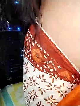 Snapshot of Hotty__Baby chatting on 12-04-24, 06:11 Hotty  Baby online show from 12-04-24, 06:11