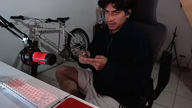 Thieves9 online show from 10-16-25, 03:59