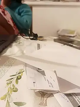 maleesa online show from 10-14-25, 06:08