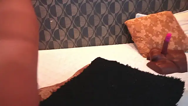 SharomRoss online show from 02-20-26, 07:27