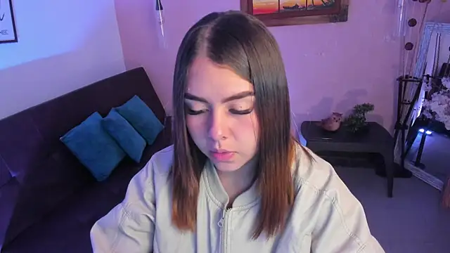 ArianaBaker online show from 11-18-25, 12:19