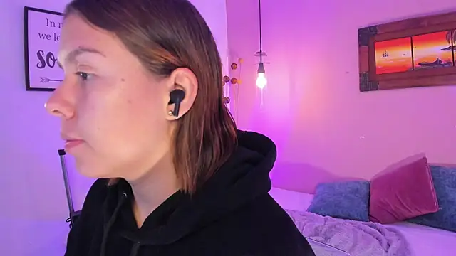 ArianaBaker online show from 03-10-25, 12:28