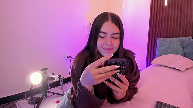 ArianaBaker online show from 02-06-26, 01:40