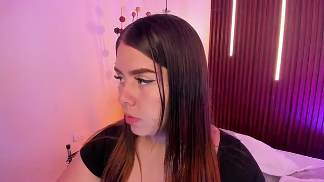 ArianaBaker online show from 04-21-26, 03:18