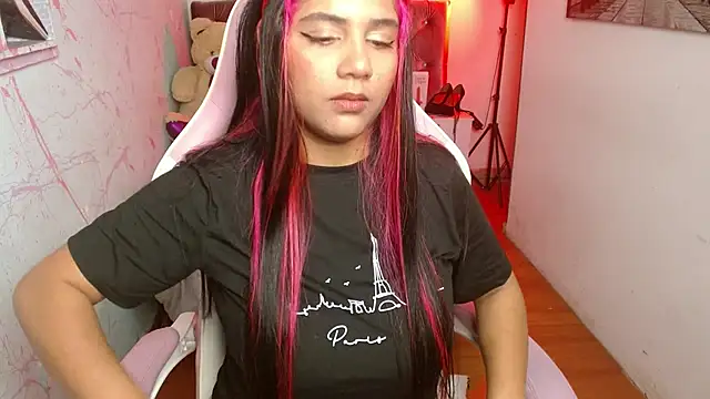 Candela-Smith online show from 10-28-25, 03:55