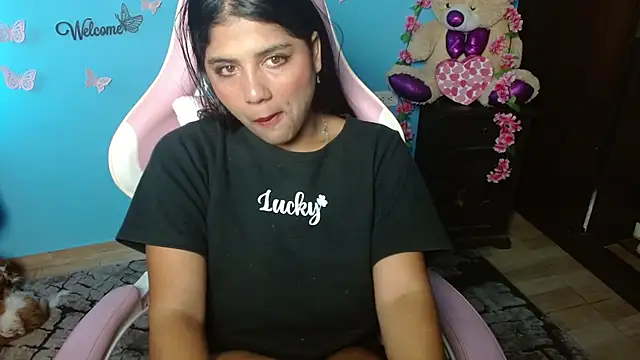 Candela-Smith online show from 04-12-26, 05:16