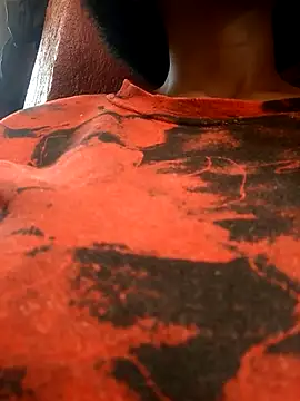 Swirly blac online show from 11-12-25, 07:01