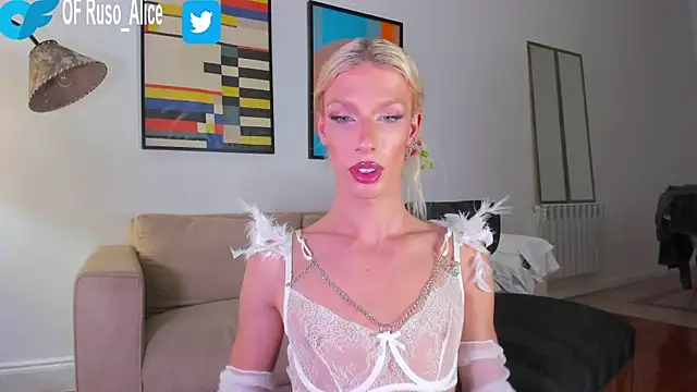 Snapshot of AliceSnowCatt chatting on 01-19-25, 02:57 AliceSnowCatt online show from 01-19-25, 02:57