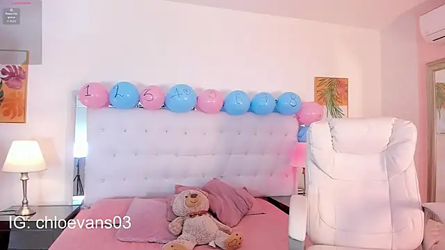 Chloe evans   online show from 09-19-25, 11:58