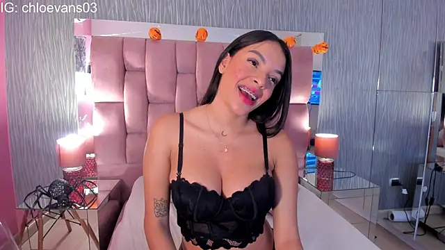 Chloe evans   online show from 10-28-25, 11:42