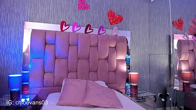 Chloe evans   online show from 09-30-25, 11:38