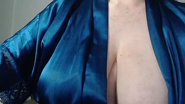 missdaniels online show from 10-11-25, 02:12