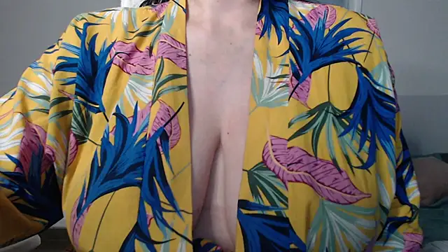 missdaniels online show from 11-05-25, 01:09