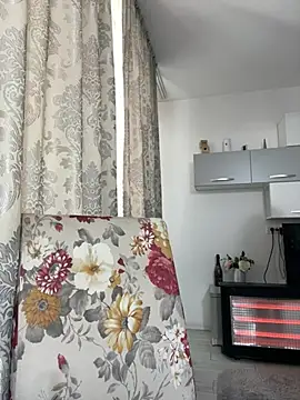 Snapshot of _adelle chatting on 01-18-26, 09:56 adelle online show from 01-18-26, 09:56