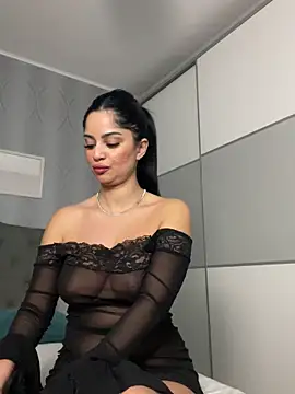 Snapshot of _adelle chatting on 02-12-26, 02:39 adelle online show from 02-12-26, 02:39