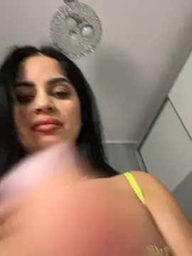 Snapshot of _adelle chatting on 03-04-26, 02:14 adelle online show from 03-04-26, 02:14