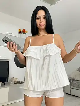  adelle online show from 07-19-26, 10:45