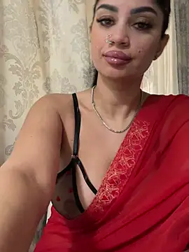 Snapshot of _adelle chatting on 02-14-26, 12:05 adelle online show from 02-14-26, 12:05