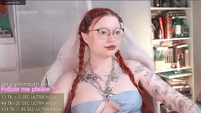 Snapshot of me__hanna chatting on 05-06-26, 04:38 me hanna online show from 05-06-26, 04:38