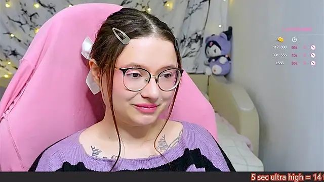 Snapshot of me__hanna chatting on 02-04-25, 10:55 me hanna online show from 02-04-25, 10:55