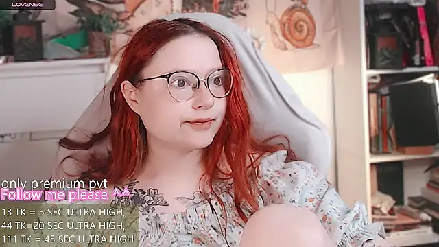 Snapshot of me__hanna chatting on 04-24-26, 03:19 me hanna online show from 04-24-26, 03:19