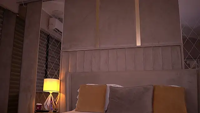 BlairSanders online show from 11-17-25, 06:56