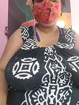 Snapshot of Kayra_34 chatting on 07-16-26, 04:20 Kayra 34 online show from 07-16-26, 04:20