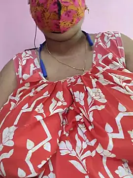 Snapshot of Kayra_34 chatting on 06-16-26, 04:01 Kayra 34 online show from 06-16-26, 04:01