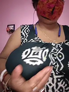 Snapshot of Kayra_34 chatting on 07-06-26, 03:24 Kayra 34 online show from 07-06-26, 03:24