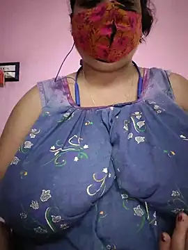 Snapshot of Kayra_34 chatting on 05-15-26, 04:32 Kayra 34 online show from 05-15-26, 04:32